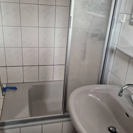 Casa vacanze B 12 Direkt Am Binnensee- Seeblick By Interhome